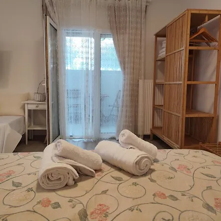 Iasis Apartment *